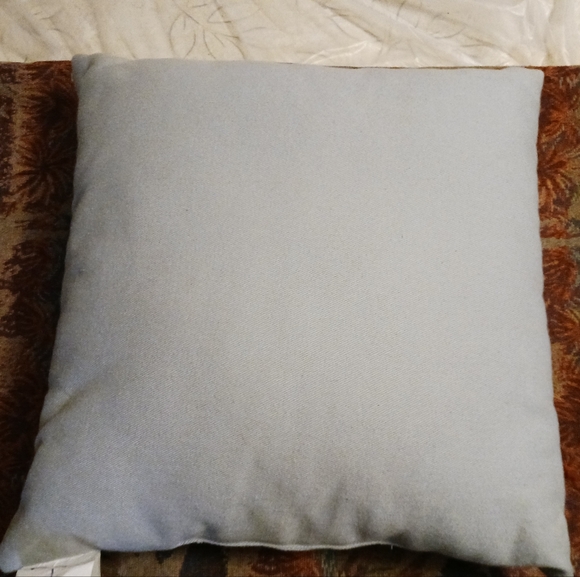 🦊🐅Land of Nod Room Throw pillow🦙🦒& Arrow Home 🏡 Fashion Pollows. - Picture 6 of 12